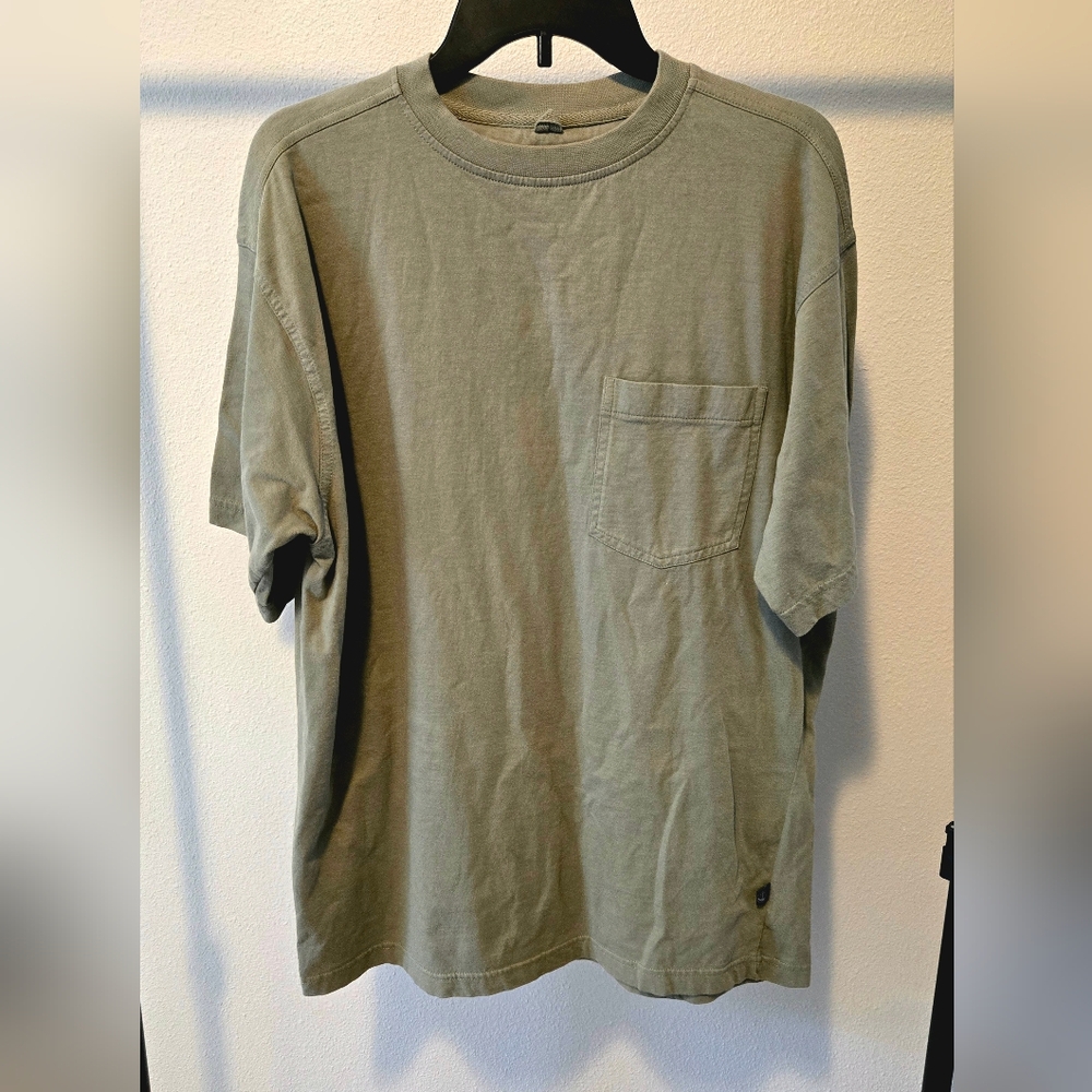 Keeler Bay Mens Relaxed Fit Sage Green T-Shirt
